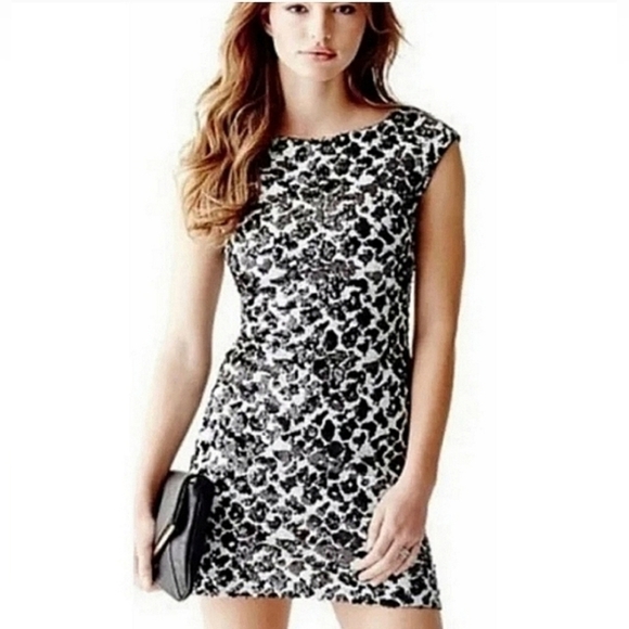 Guess Women Size 2 Fully Sequined Mini Dress Coquette Holiday Party Sparkle HOCO - Picture 1 of 12